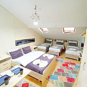 Taksim Center House Стамбул